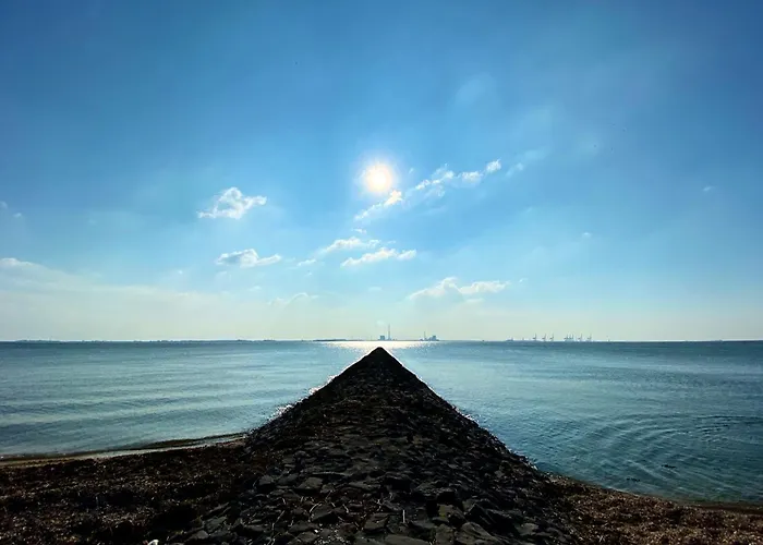 Deichlaeufer Nyaraló Tossens