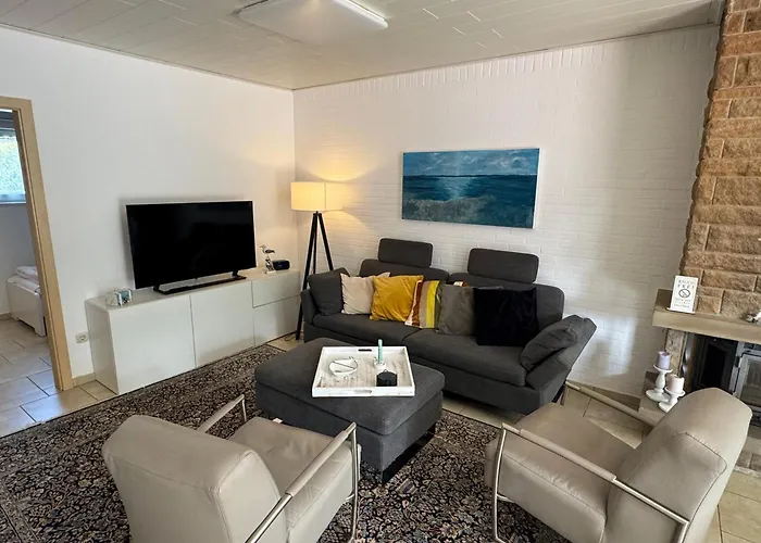 Nyaraló Deichlaeufer